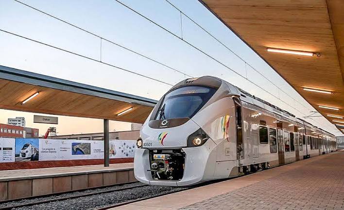 Sénégal : le TER relie désormais Dakar à l’aéroport Blaise Diagne
